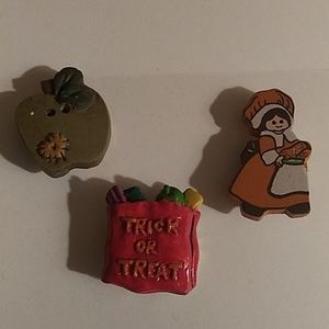 Holiday Button Cover Handcrafted Holiday Accessor